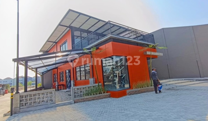 Sepatang Tangerang Suitable for Business, Neat and Ready to Move In