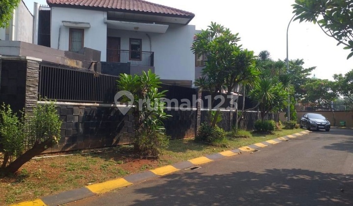 House in Puspitaloka, Luxurious with Swimming Pool Near Alazhar. 2