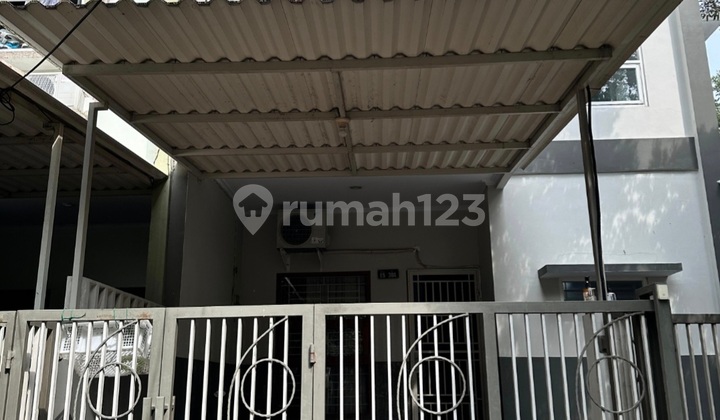 Regency Melati Mas Hook Semi Furnished Dekat Pintu Tol