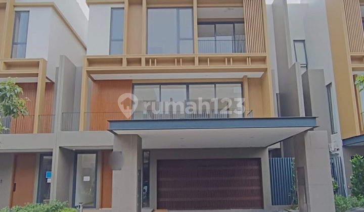 Enchante Luxury House Bsd With Elevator Spacious Best Location Bsd