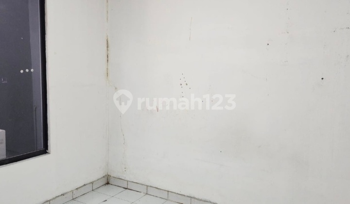 Nusaloka Bsd Location Near Schools, Toll Gate, and Modern Market 2