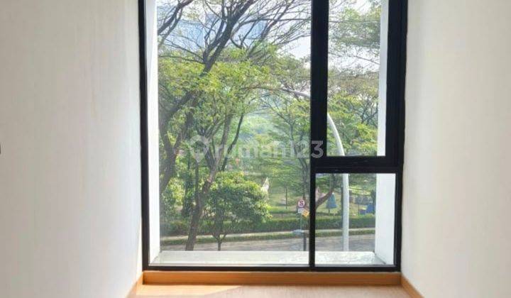 foto lainnya rumah 3,5 lantai the caspia