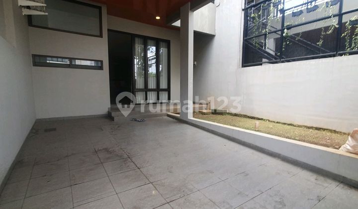 Rumah di Villa Melati Mas Siap Huni Dekat Tol Sekolah Superindo 2