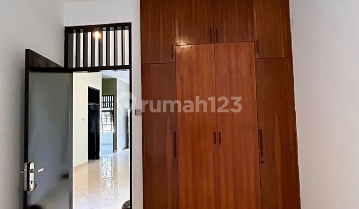 Melati Mas 1 Lantai Siap Huni Bebas Banjir Rapih Dekat Pintu Tol