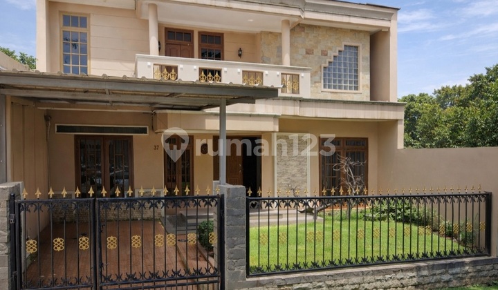 Rumah di Griya Loka 2 Lantai Siap Huni Dekat Pasar Modern Rumah di Griya Loka 2 Lantai Siap Huni Dekat Pasar Modern