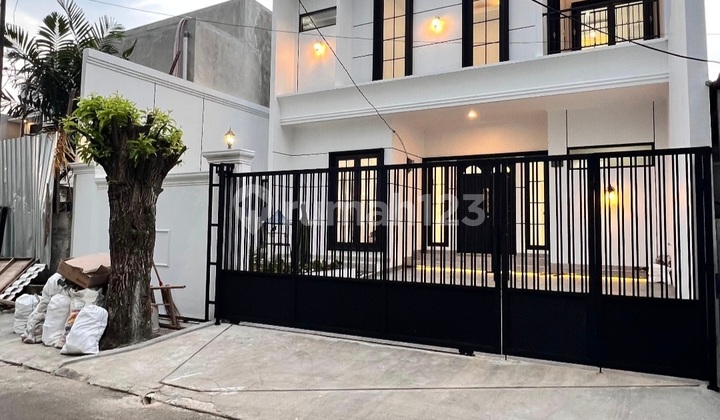 Brand New Modern House BSD Nusaloka Open Space Design