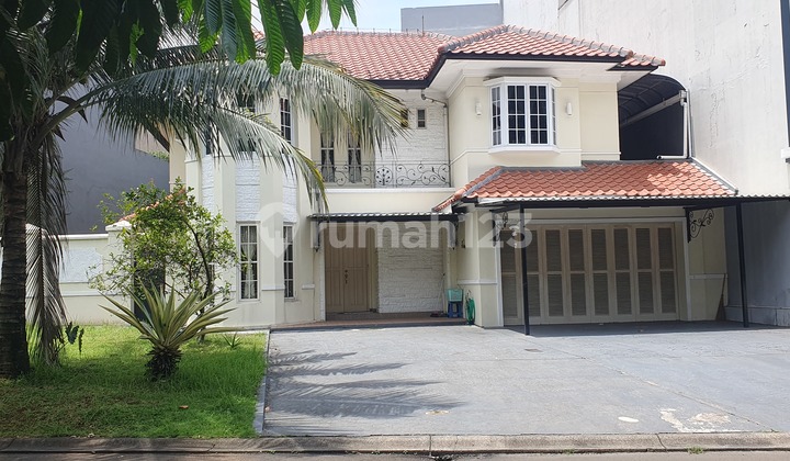 Alam Sutera Danau Biru 2 Lantai Furmished Lokasi Nyaman,Strategis