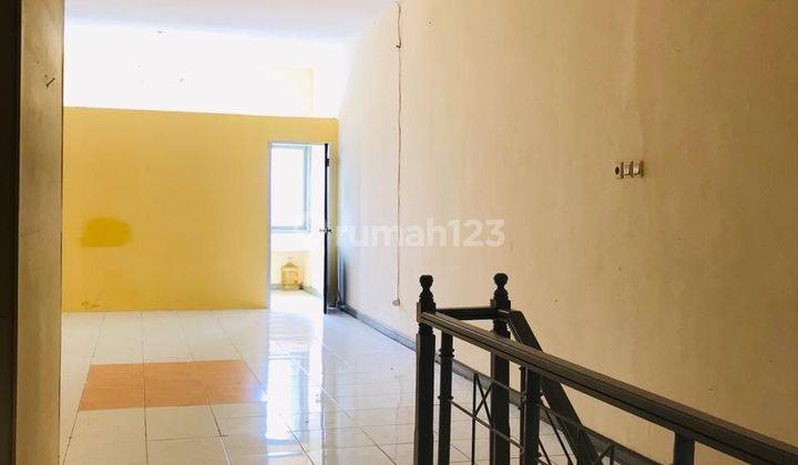 Selling 3 storey shophouse in West Gaatsu 2