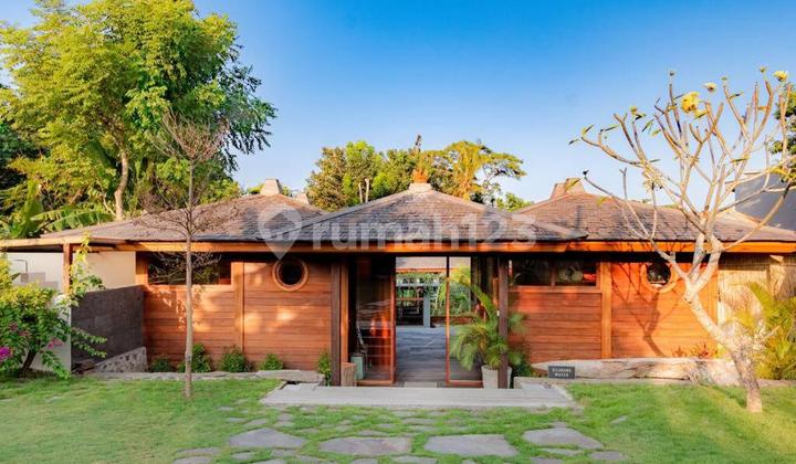 Leasehold Villa Conste - Tropical Wooden Estate in Pererenan Leasehold Villa Conste - Tropical Wooden Estate in Pererenan