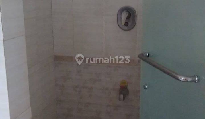 Jual murah lahan kavling bonus rumah di Kemang 3