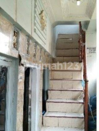 Rumah Kost di Jalan Kebon Kacang SHM Murah 4
