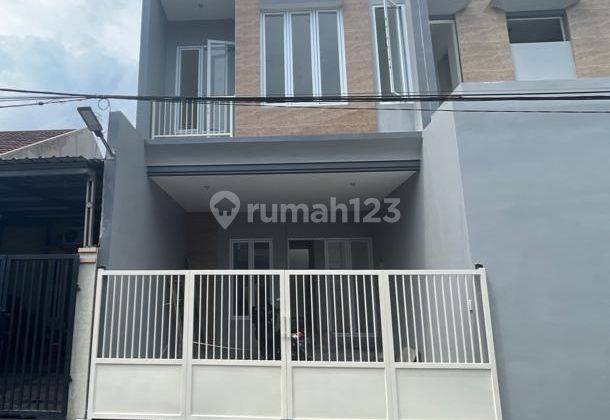 Jual Dijual Rumah Baru 2 Lantai Mangga Pondok Chandra Siap Huni Dekat Tol 1