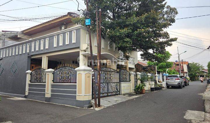 Dijual Rumah Luas Dan Mewah di Pondok Bambu, Jakarta Timur 2