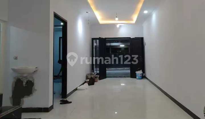Rumah 2 Lantai Siap Huni di Duren Sawit Jakarta Timur Rumah 2 Lantai Siap Huni di Duren Sawit Jakarta Timur