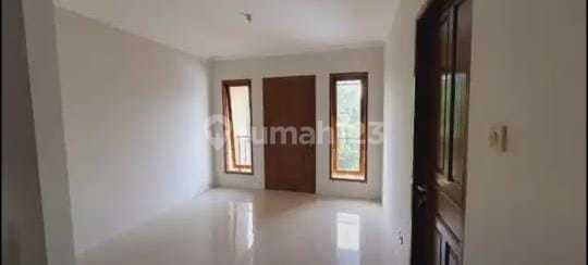 Rumah Menarik dan Berlokasi Strategis Siap Huni di Perumahan Pondok Kelapa Indah Jakarta Timur 2