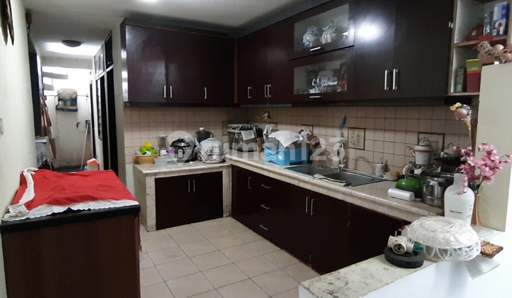 Rumah Modern SHM di Perumahan Taman Modern Jakarta Timur - LT 200M², 4+1 KT, Listrik 5.500 2