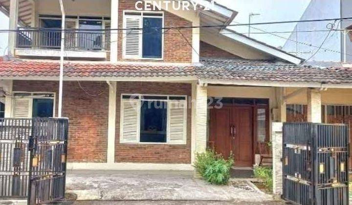 Rumah 2 Lantai Dengan Konsep Terracotta Di Perumahan Jatibening 2 1