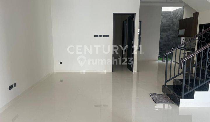 Rumah Jakarta Timur Pondok Bambu Brand New Lux Siap Huni  2