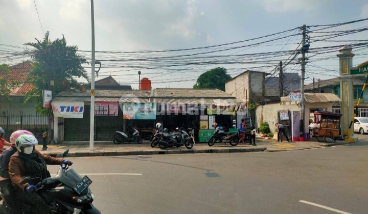 Large and Strategic Commercial Land by the Highway in Jatinegara, East Jakarta
