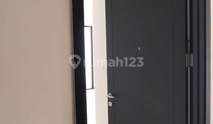 Apartemen Studio Semi Furnished di Cleon Park North Jgc - Siap Huni, Harga 620 Juta 2