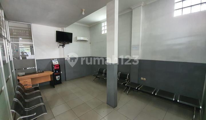 Ruko Former Yamaha Workshop SHM in Jatisampurna Bekasi - Land Area 299M², 2 Floors, Suitable for Large Business 2