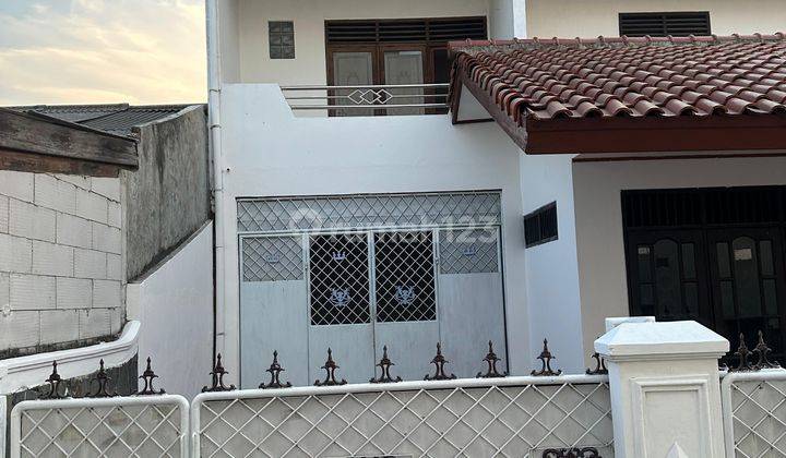 Rumah 2 Lantai Bagus dan Strategis Siap Huni di Jatiwaringin Bekasi 1