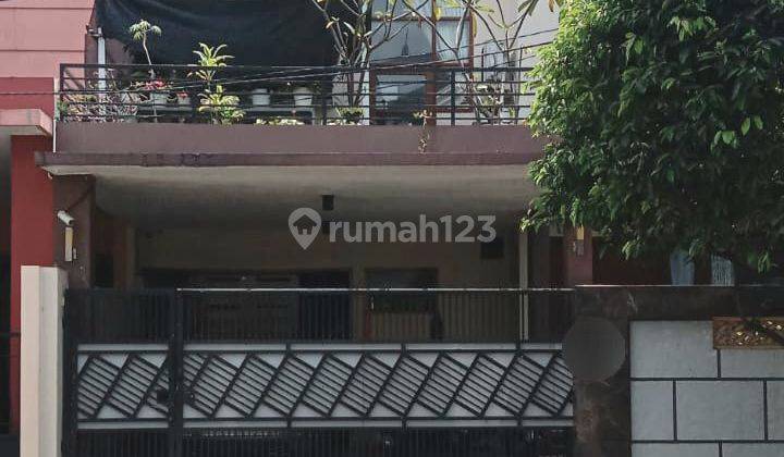 Rumah Kokoh Semi Furnish Siap Huni di KEMANG Pratama Bekasi 2