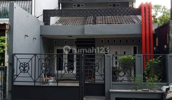 Rumah 2 Lantai Siap Huni Dalam Perumahan di Puri Gading Jatiwarna 1