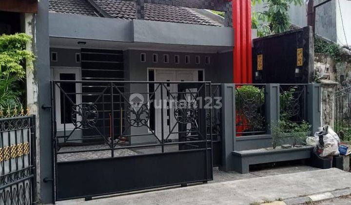 Rumah 2 Lantai Siap Huni Dalam Perumahan di Puri Gading Jatiwarna 2