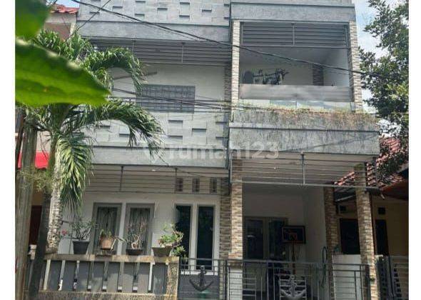 Rumah 2 Lantai Siap Huni Full Furnished  di Jatibening Bekasi 1