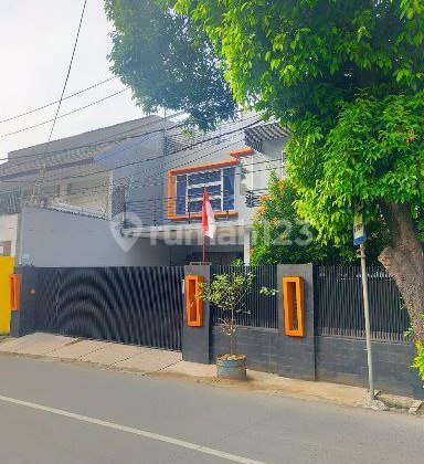 2-Story Sturdy House Ready to Occupy, Strategic Location with Commercial Space in Cijantung 2