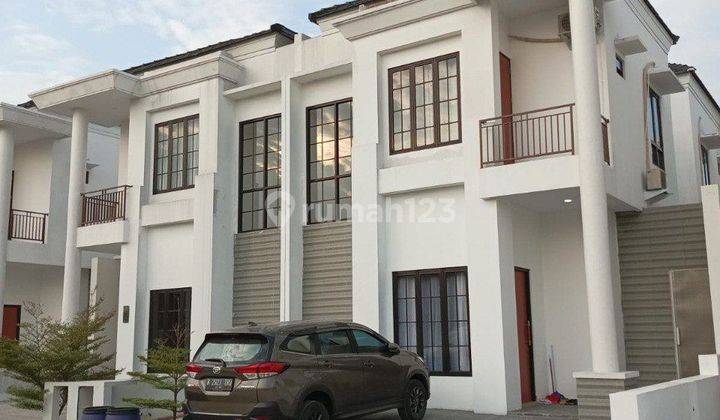 Rumah Baru 2 Lantai Desain Classic Kokoh Di Kaliabang Bekasi  2