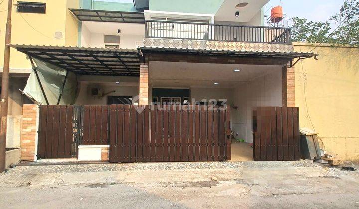 Rumah 2 Lantai Semi Furnished Dlm Perumahan  Di Jatiasih 1