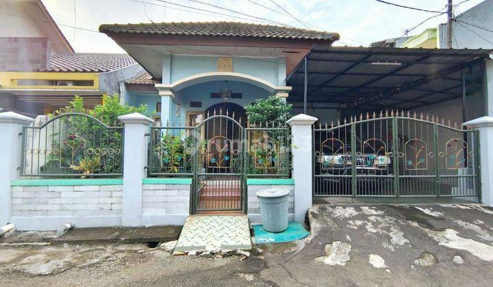 Rumah Dijual Tanah Luas Harga Murah Terawat Di Jatiwaringin  1