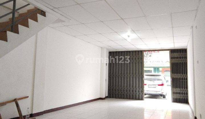 Ruko 3 Lantai Siap Huni Lokasi Strategis di Bekasi 2