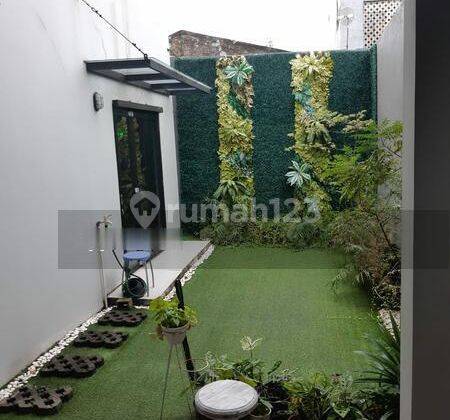 Rumah Hoek Sudah Renovasi di Kelapa Gading 2