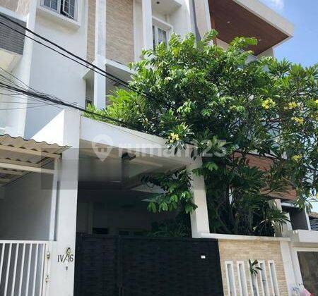 Rumah 2 Lantai di Kelapa Gading 1