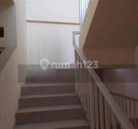 Ruko di Jl Ahmad Yani Kota Bekasi 8