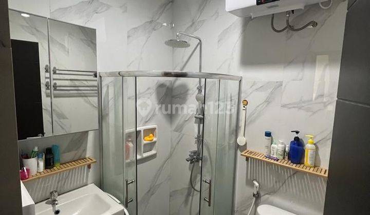 Rumah Cluster 2,5 Lantai Sudah Renovasi di Harapan Indah 10