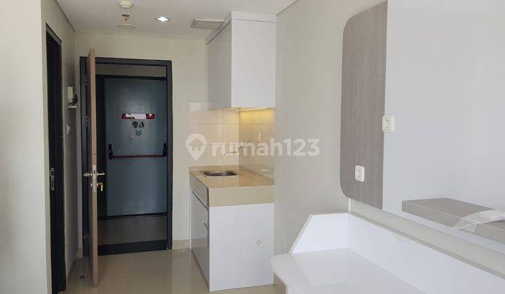 Apartement Studio Furnished di Monroe Jababeka Cikarang 2