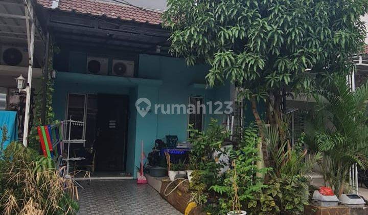 Rumah 3,5 Lantai Full Renovasi di Mutiara Gading City Bekasi 1