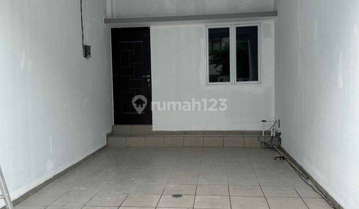 Rumah Baru 3 Lantai Shm di Tanjung Duren Jakarta Barat 2