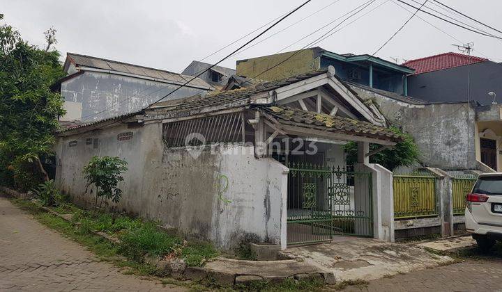 Rumah SHM Hoek Hitung Tanah di Harapan Indah Bekasi 1