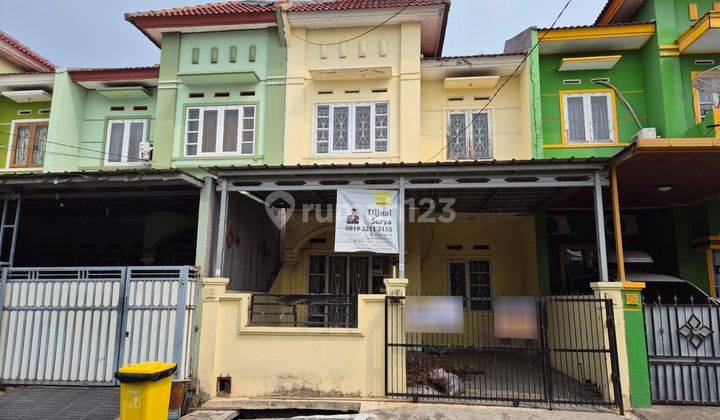 Rumah SHM 2 lantai depan taman di THB , Bekasi 1