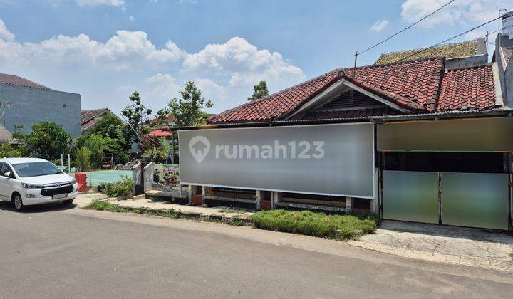 Rumah Hoek Shm Dekat Taman Di Harapan Indah 1