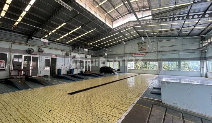 garasi/carport showroom lokasi strategis di sunter