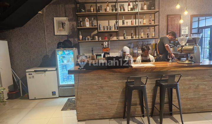 Ruko Cafe Untuk Para Pembisnis Di Area Perkantoran 2