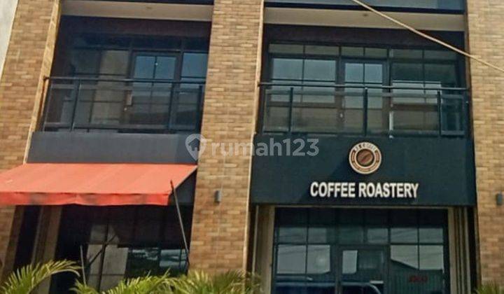 Ruko Cafe Untuk Para Pembisnis Di Area Perkantoran 1