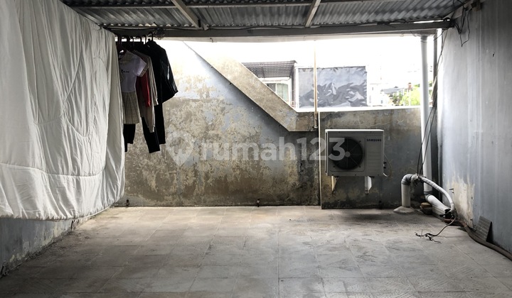 RUMAH SIAP HUNI TITI KUNING Rumah Bagus 3 Lantai SHM - Sertifikat Hak Milik Furnished di Jalan Berlian Sari  , Johor