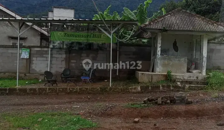 nyaman di kaki gunung berview gunung salak 3